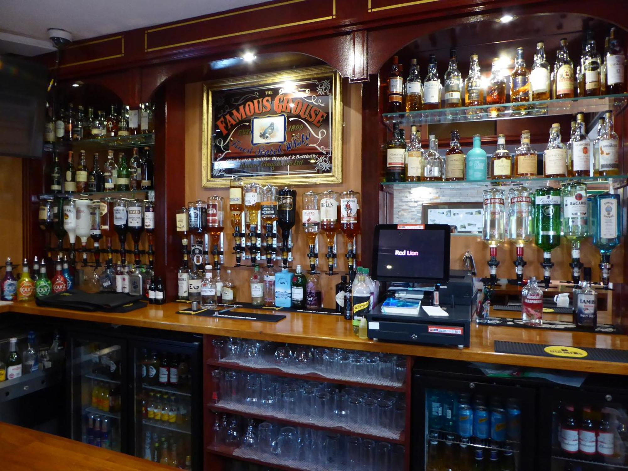 The Red Lion Tavern Fochabers Exteriör bild